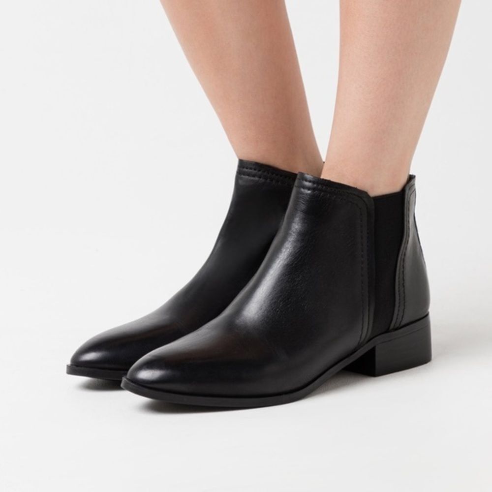 Aldo Ankle boot -‎ Block heel LARECAJA black size 9